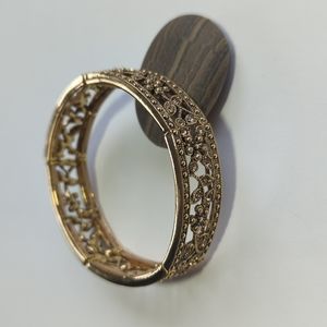 Vintage MONET Stretchy Gold Shiny Jewel Bracelet